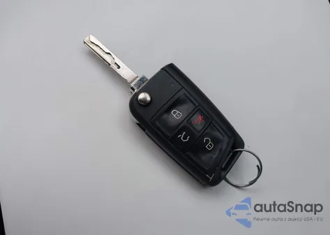 2018 Volkswagen Tiguan 2.0T S z USA, uszkodzony, nr VIN 3VV0B7AX5JM071211